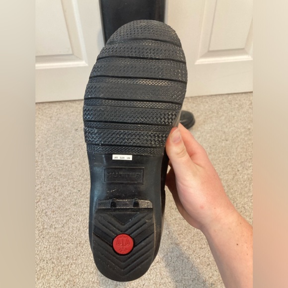 Women's Original Tall Gloss Hunter Rain Boots, Black, US size 8 - Picture 3 of 4